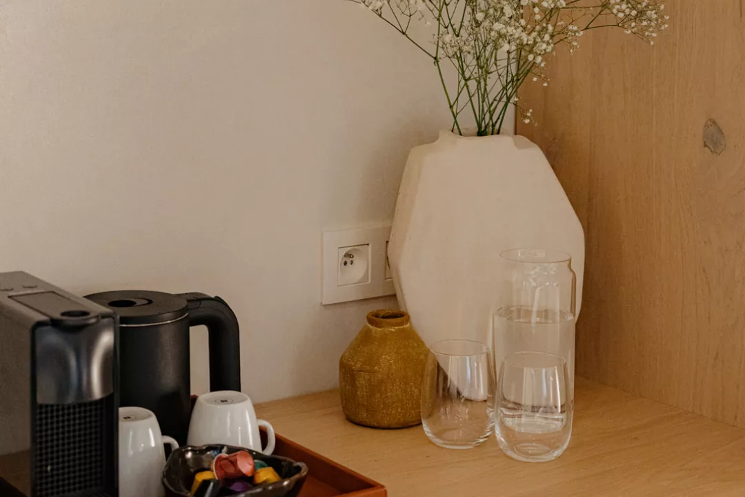 Coffee station at De Snippe with Nespresso machine and complimentary capsules